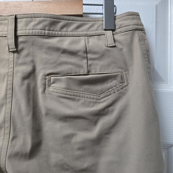 Lululemon Men's ABC Short 11 Tropical Tan - Picture 6 of 9